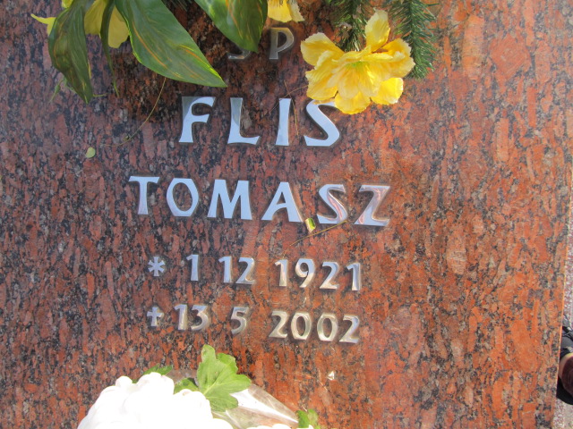 Tomasz Flis 1921 Łaziska Górne - Grobonet - Wyszukiwarka osób pochowanych