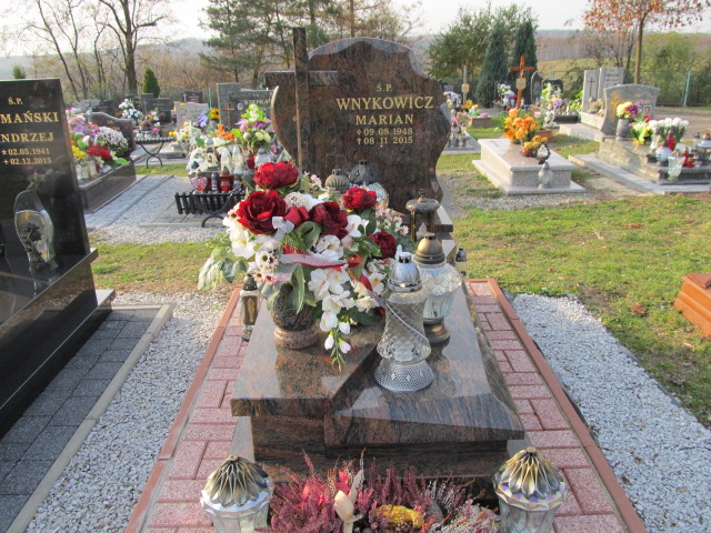 Grób Marian Wnykowicz